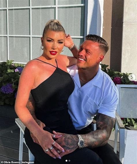 Love Islands Olivia And Alex Bowen Are Ready To Welcome Their First