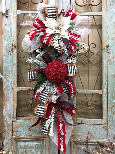 Christmas Swag Christmas Wreath Etsy Christmas Wreaths Christmas