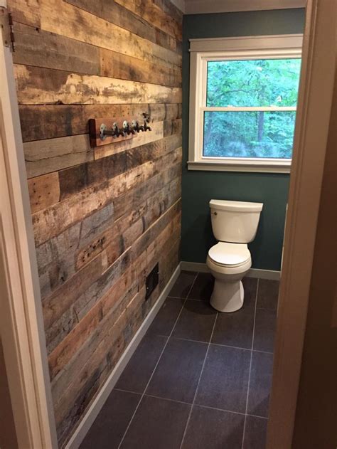 Words on bathroom walls : Bathroom accent wall from reclaimed barn wood. | Bathroom ...