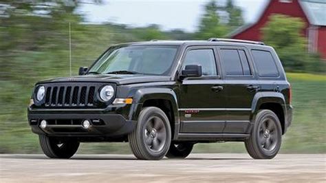 Bluetooth and satellite radio are standard. First Customer Jeep Patriot 4x4 Automatic Performance ...