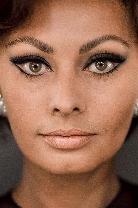 Sophia loren inspired full face only using avon cosmetics. Resultado de imagem para sophia loren eye makeup | Софи ...