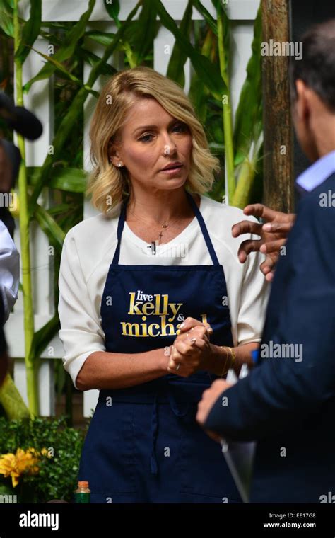 Kelly Ripa And Michael Strahan Filming Live With Kelly And Michael