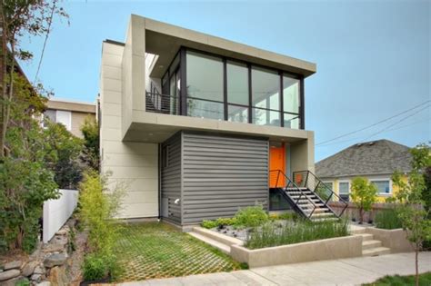 See more ideas about modern house, house, house design. Modern House Design On Small Site Witin A Tight Budget ...