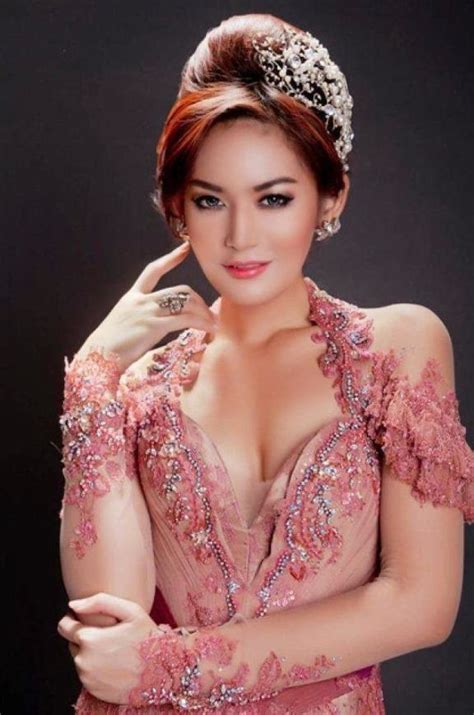 Maria Selena The Beauty Of Miss Universe Indonesia 2012 Victoriarud