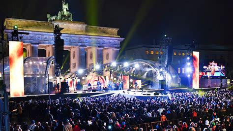 Safe Zone For Women Aims To Stop New Year S Refugee Sex Attacks In Berlin