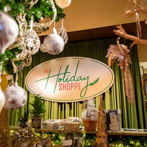 The Holiday Shoppe Pop Up Stores Loop Chicago