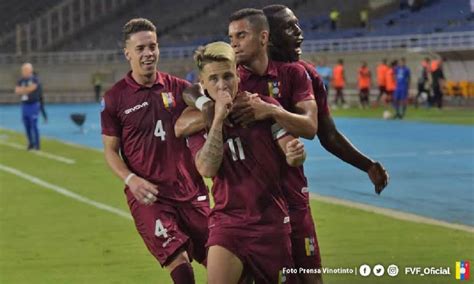 Futbolista profesional, visionario, emprendedor, cada dia es mejor que ayer. Soteldo le dio el primer triunfo a Venezuela y dejó fuera ...