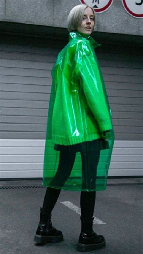pin von raincoatsreign auf green raincoats regenmantel mantel regenjacke