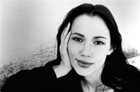 20 beautiful portraits of native american actress irene bedard in the 1990s ~ vintage everyday