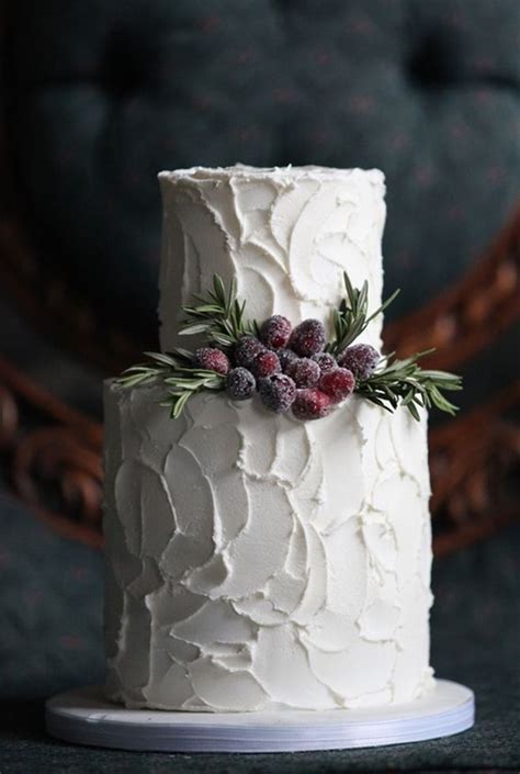 15 Gorgeous Winter Wedding Cakes