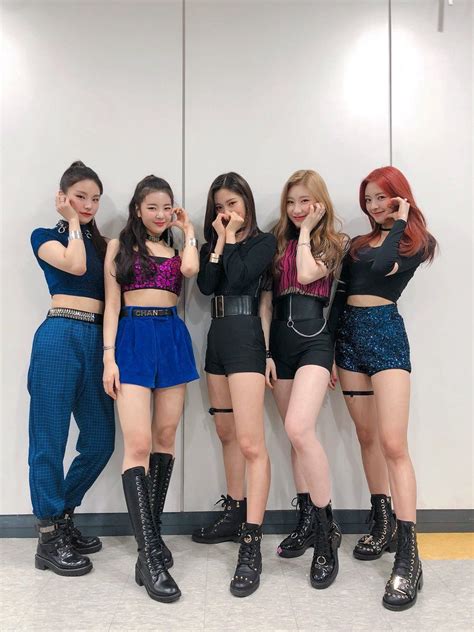 Pin By K Pop Idols On Itzy Stage Outfits Itzy Outfits