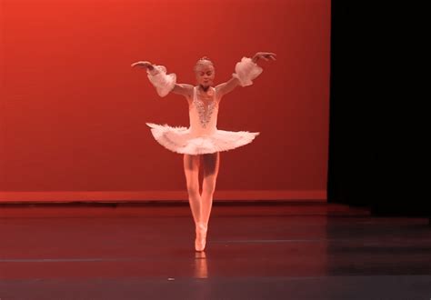 watch how this 100 year old ballerina performs flawless final routine vibes corner
