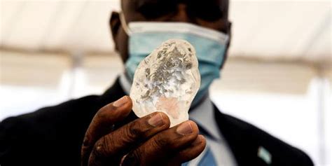 Massive 1098 Carat Diamond Unearthed In Africa