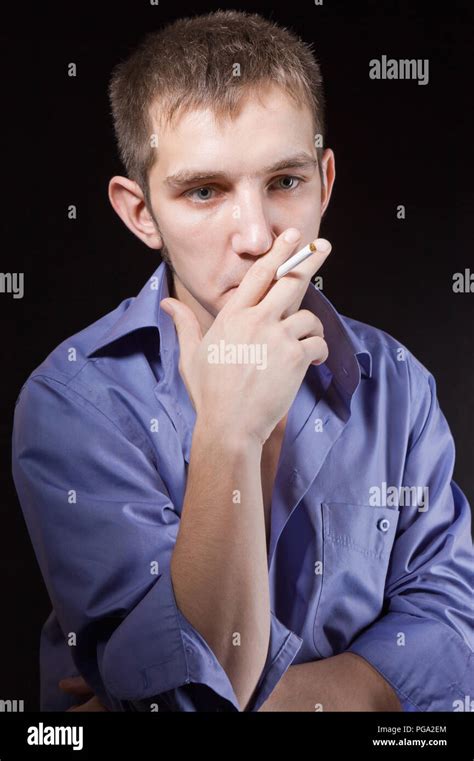 Sad Man Smoking Caucasian Hi Res Stock Photography And Images Alamy