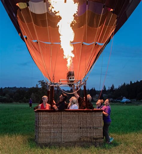What To Expect During A Hot Air Balloon Ride In Snohomish