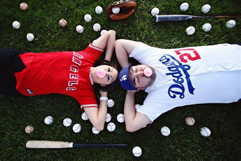 17 Athletic Engagement Photo Ideas For You And Your Swolemate Sports