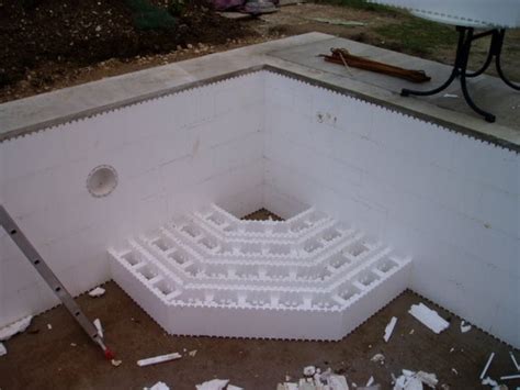 Jetzt klicken und gleich auftrag einstellen. Pooltreppe Mauern / Pooltreppe Mauern Styropor Pool Wie ...