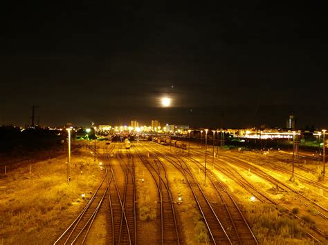 30 Most Beautiful Pictures Of Railroad Tracks Echomon