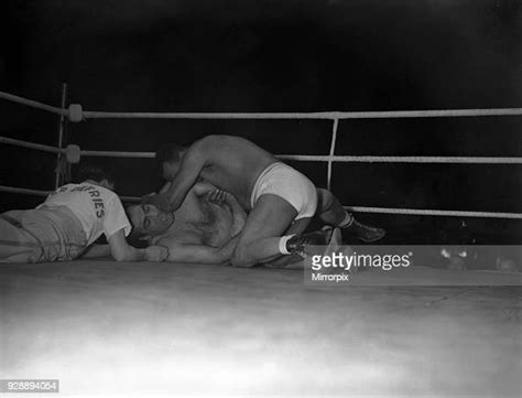 Primo Carnera V Larry Gains Wrestling Match 23rd October 1951 Both