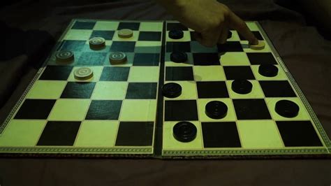 Beginners Guide To Draughts Youtube