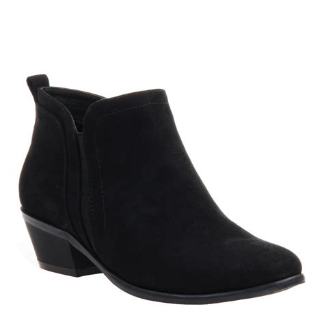 Trefoil in Black Ankle Boots | Women's Shoes by MADELINE - Madeline Shoes