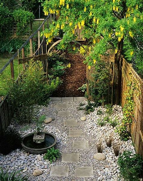 Awesome 87 Cute And Simple Tiny Patio Garden Ideas Gravel Garden