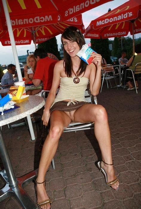 Flashing Her Cunt In A Public Place Naked Women Pictures