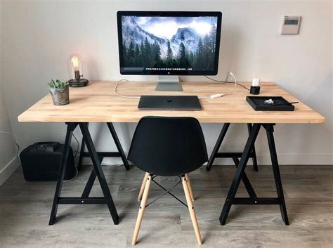 9 Best Minimalist Desk Setups For Your Workspace Gridfiti In 2020