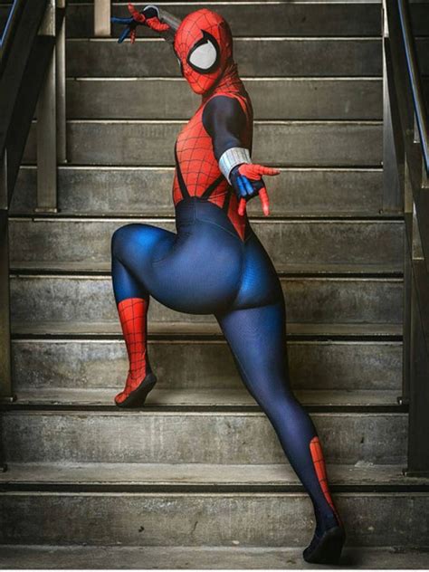 The Hottest Cosplay Girls From Every Single Comic Con