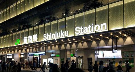 Panduan Lengkap Menjelajah Stasiun Tersibuk Di Dunia Stasiun Shinjuku Di Tokyo Tsunagu Japan