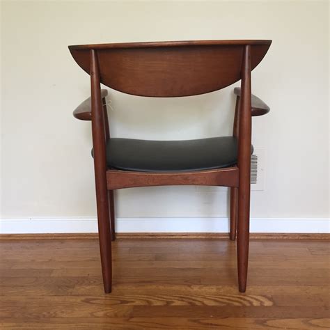 The chair is in good condition with age appropriate wear dating from the 1960's. Mid Century Modern Lane Perception Arm Chair - EPOCH