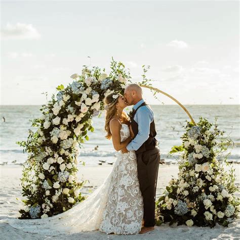 The Best Beach Wedding Ceremony Arches Incorporating Unique Style With