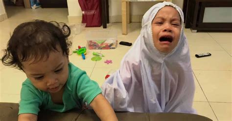 Anak saya sihat, mengapa perlu vaksin? ramai ibu bapa yang salah anggap bahawa vaksin adalah satu rawatan. Apa Punca Anak Tunjukkan Tingkah Laku Yang Mencabar Ibu ...