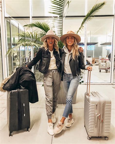 travel-outfit-fashion-travel-outfit,-summer-airplane-outfit,-airport-outfit