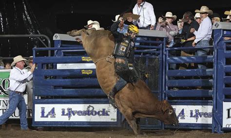 Bucking The Norm Cowgirl Magazine