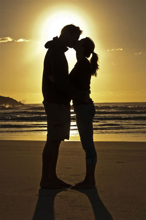 Kiss By Madeleinebergheim Px Silhouette Photography Cute Couple