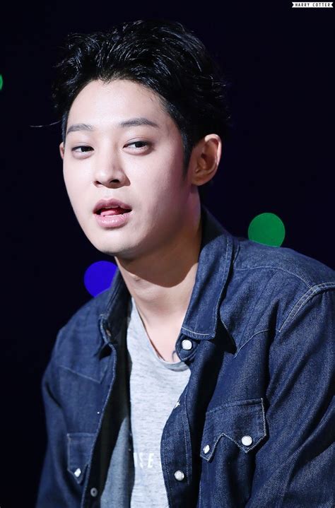 Sympathy by jung joon young his live performance is incredibly awesome. Pin oleh Kuchi di Jung Joon-Young