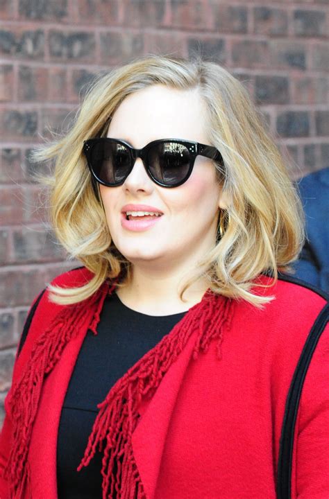Adeles Sleek New Haircut Is The Perfect Twentysomething Style Adele