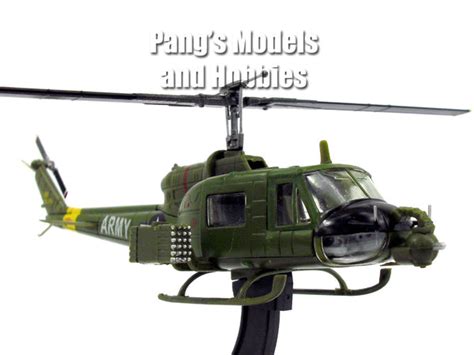 Bell Uh 1b Iroquois Huey Gunship 172 Scale Diecast Helicopter Model