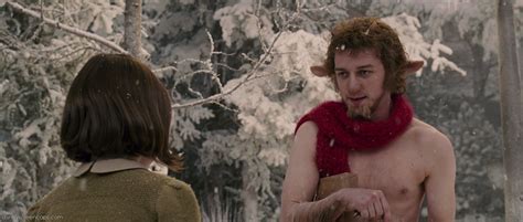 15 Pictures Of Lucy Pevensie And Mr Tumnus The Chronicles Of Narnia