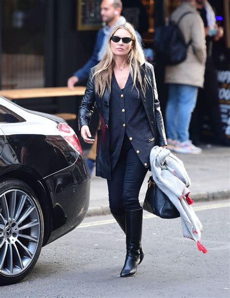 Kate Moss Leaves A Hairdresser In London 10012020 Hawtcelebs