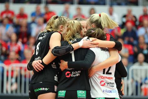 Worldofvolley Ger W Dresdner Sc Defeated Aachen After 5 Sets