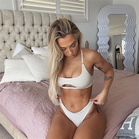 Twice Mom Tammy Hembrow Looks So Hot 26 Photos Videos The Fappening