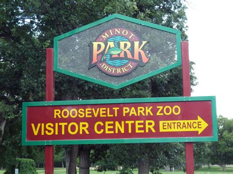 Zoo Entrance Sign Zoochat