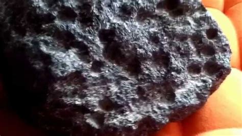 Meteorite Gold Part2 Snclun Regmaglypts Vesicles Shergottite