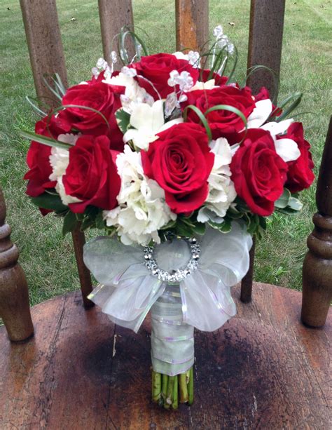 Pretty For Christmas Wedding Red Bouquet Wedding Flowers Wedding