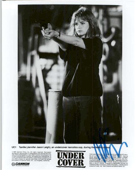 Aacs Autographs Jennifer Jason Leigh Autographed Under Cover Glossy 8x10 Photo