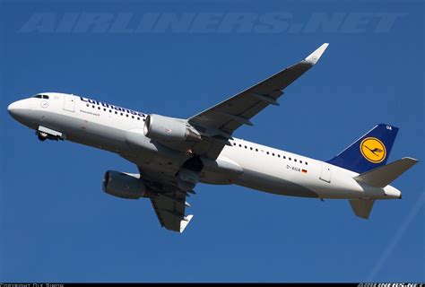 Airbus A320 214 Lufthansa Aviation Photo 2485809