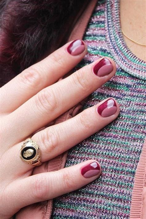 Thankfully you can increase the length of your nail bed by pushing 11 nail art ideas to make short nails look longer. 11 Nail Art Ideas to Make Short, Stubby Nails Look Longer ...