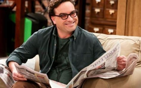 The Big Bang Theory Johnny Galecki Admits Making Out In The Dressing